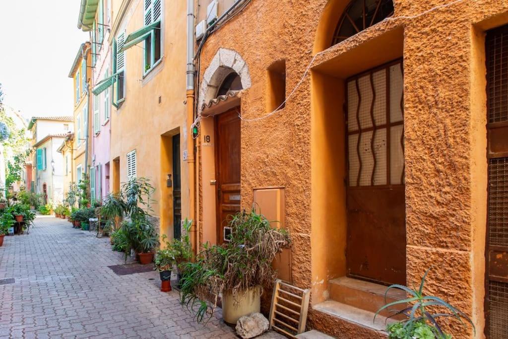 #40 Bright Sea View Suite For 6 2Mins Walk Port & Sea Villefranche-sur-Mer Eksteriør billede