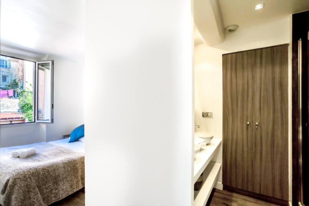 #40 Bright Sea View Suite For 6 2Mins Walk Port & Sea Villefranche-sur-Mer Eksteriør billede